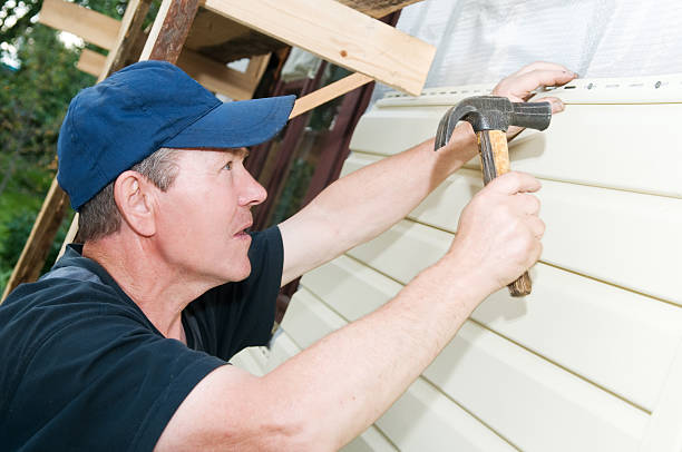 Storm Damage Siding Repair in Wakarusa, IN